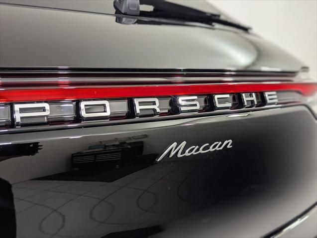2026 Porsche Macan Unknown