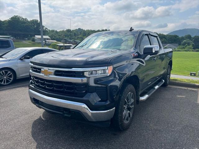 2022 Chevrolet Silverado 1500 4WD Crew Cab Standard Bed LT for sale in West Jefferson, NC