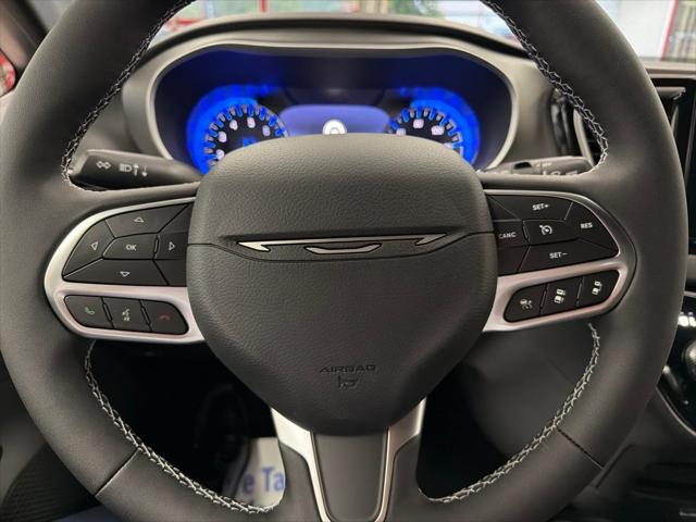 2027 Chrysler Pacifica LX