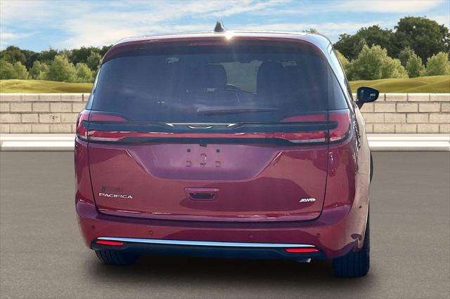 2027 Chrysler Pacifica Select AWD