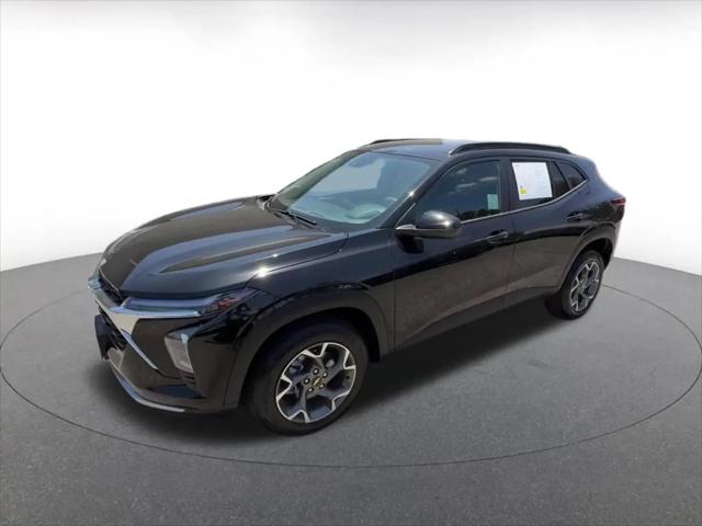 2025 Chevrolet Trax FWD LT