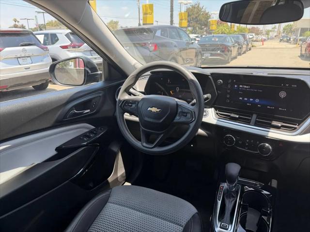 2025 Chevrolet Trax FWD LT
