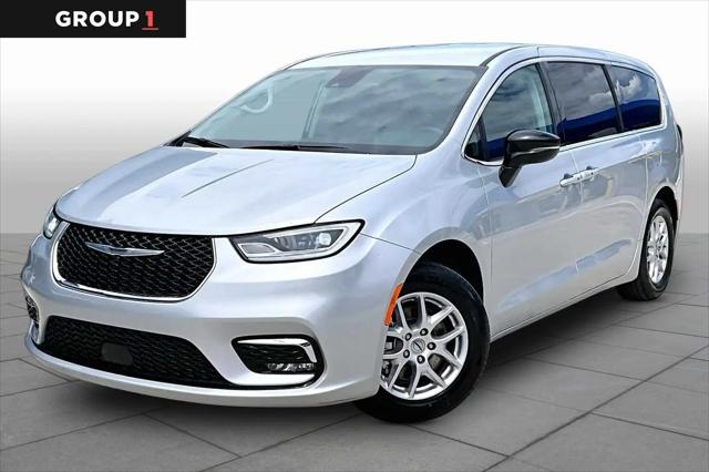 2024 Chrysler Pacifica Touring L for sale in San Antonio, TX