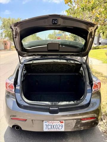 2013 Mazda Mazda3 i Touring