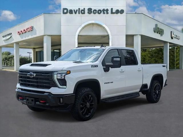 2025 Chevrolet Silverado 2500HD 4WD Crew Cab Standard Bed LT for sale in Andalusia, AL