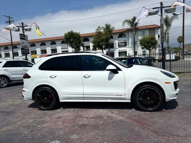 2016 Porsche Cayenne GTS