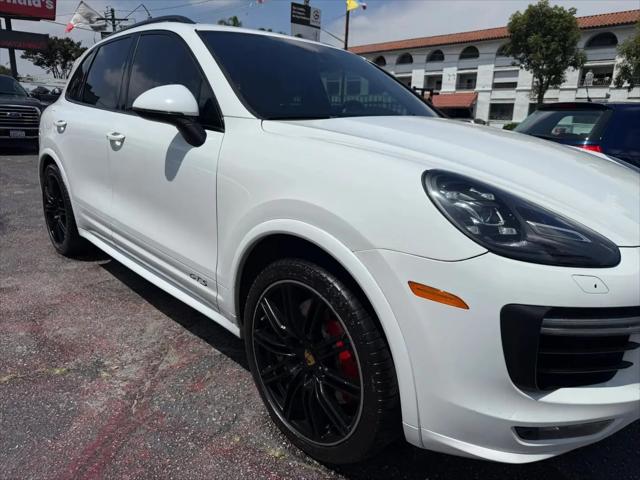 2016 Porsche Cayenne GTS