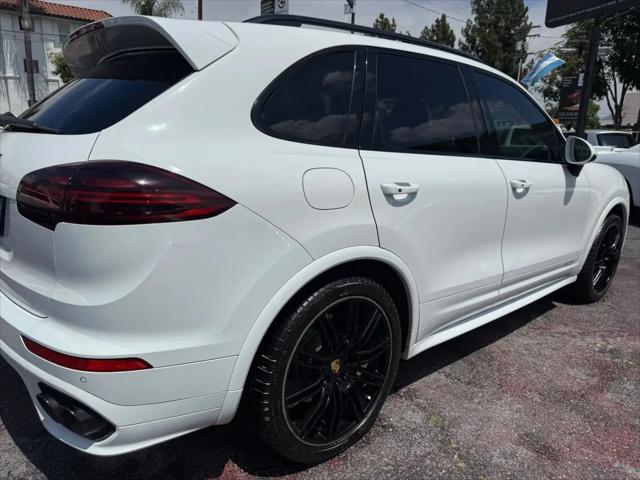 2016 Porsche Cayenne GTS