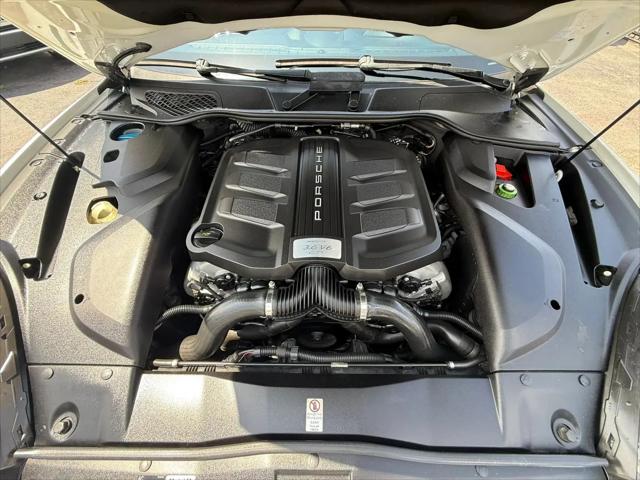 2016 Porsche Cayenne GTS