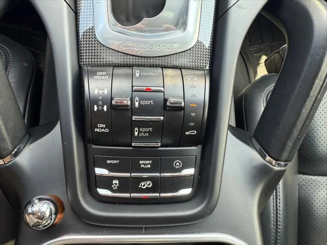 2016 Porsche Cayenne GTS