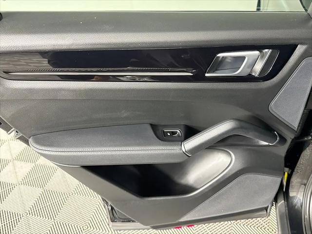 2023 Porsche Cayenne Cayenne