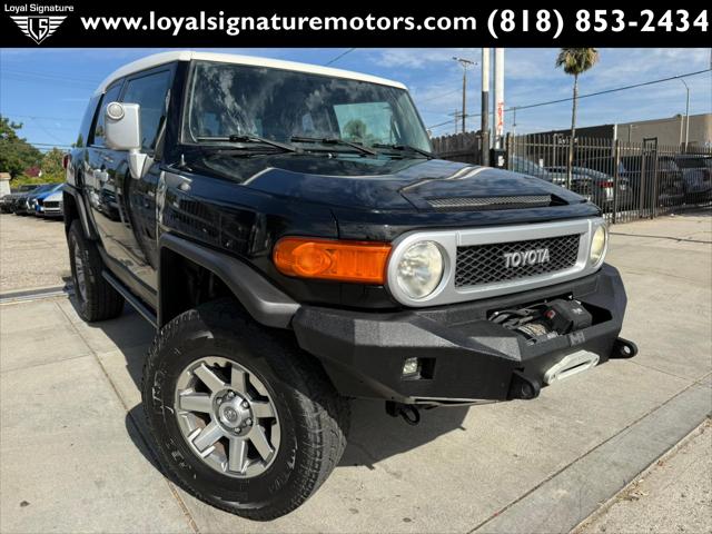 2014 Toyota FJ Cruiser SUV for sale in Van Nuys, CA