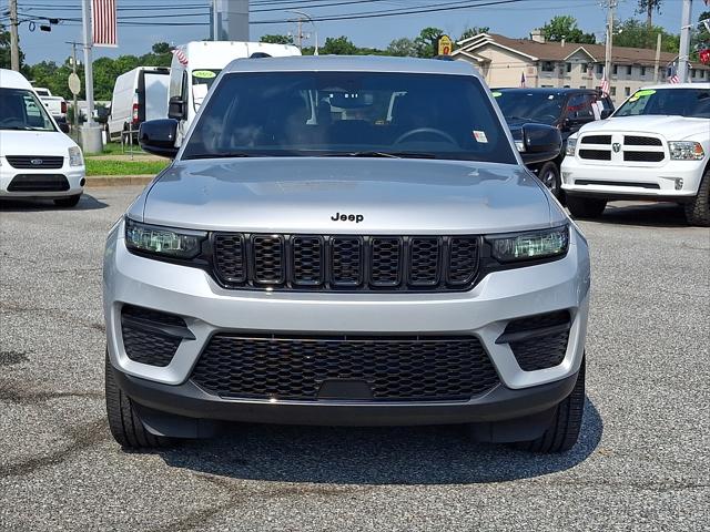 2023 Jeep Grand Cherokee Altitude 4x4 2023 Jeep Grand Cherokee Altitude 4x4