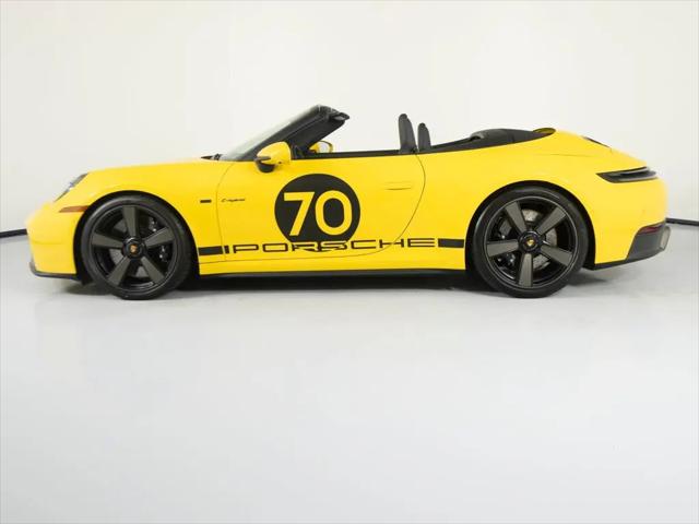 2026 Porsche 911 Carrera 4 GTS Cabriolet