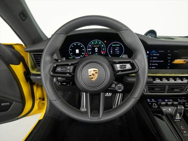 2026 Porsche 911 Carrera 4 GTS Cabriolet