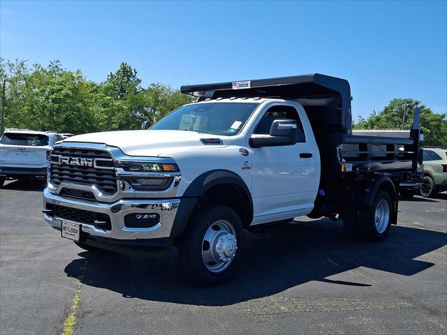 2026 RAM 5500 Chassis RAM 5500 TRADESMAN CHASSIS REGULAR CAB 4X4 60 CA
