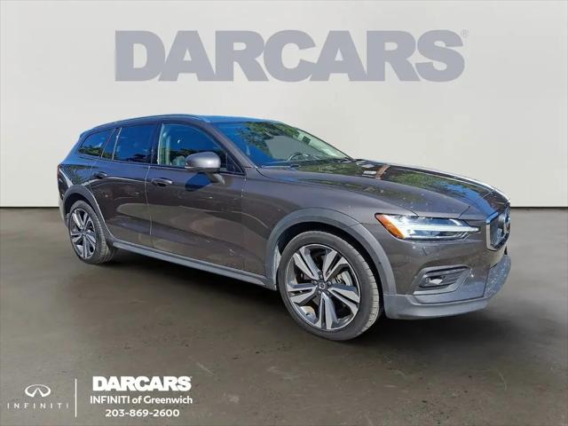 2025 Volvo V60 Cross Country Plus, B5 AWD Gas (mild hybrid) for sale in Greenwich, CT
