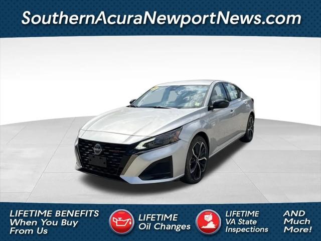 2025 Nissan Altima SR FWD 2025 Nissan Altima SR FWD