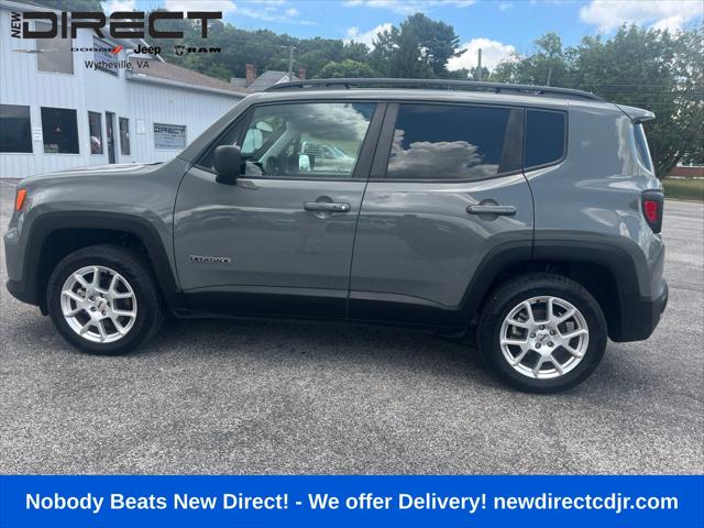 2022 Jeep Renegade Latitude 4x4 2022 Jeep Renegade Latitude 4x4