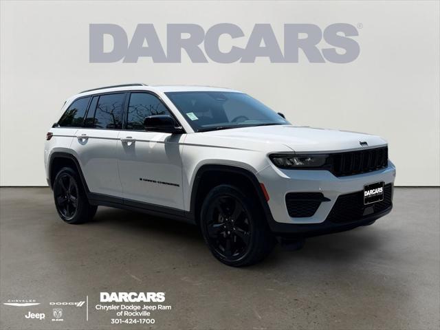2023 Jeep Grand Cherokee Altitude 4x4 2023 Jeep Grand Cherokee Altitude 4x4