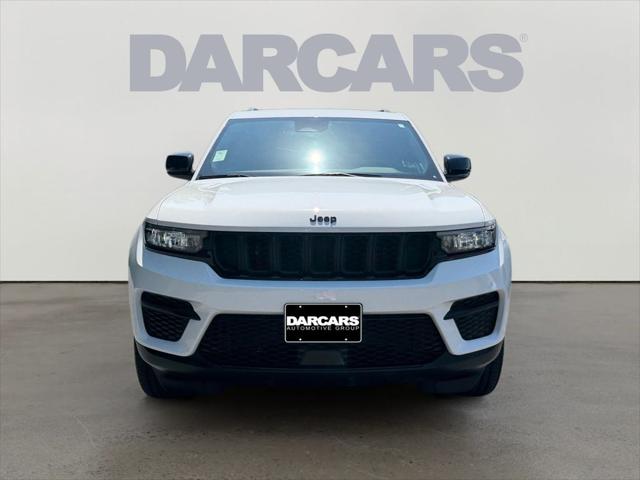 2023 Jeep Grand Cherokee Altitude 4x4 2023 Jeep Grand Cherokee Altitude 4x4
