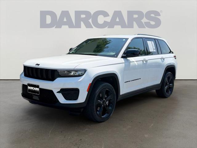 2023 Jeep Grand Cherokee Altitude 4x4 2023 Jeep Grand Cherokee Altitude 4x4