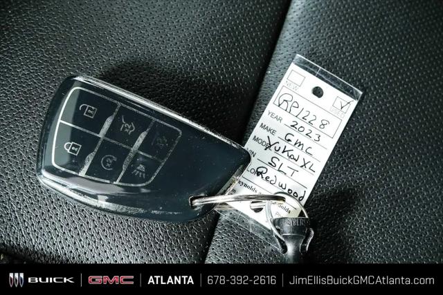 2023 GMC Yukon XL 4WD SLT