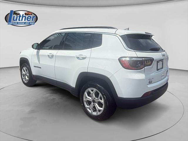 2025 Jeep Compass Latitude 4x4 2025 Jeep Compass Latitude 4x4