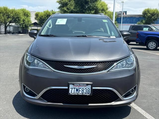 2017 Chrysler Pacifica Touring-L Plus