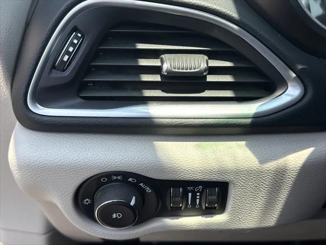 2017 Chrysler Pacifica Touring-L Plus