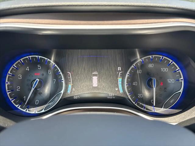 2017 Chrysler Pacifica Touring-L Plus