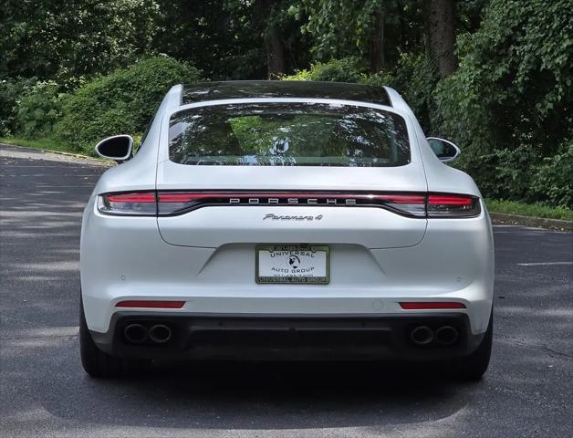 2023 Porsche Panamera 4 Platinum Edition
