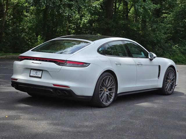 2023 Porsche Panamera 4 Platinum Edition