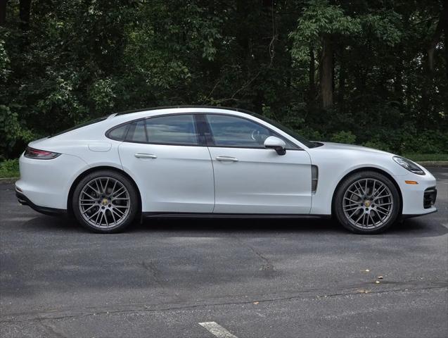 2023 Porsche Panamera 4 Platinum Edition