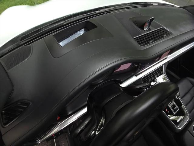 2023 Porsche Panamera 4 Platinum Edition