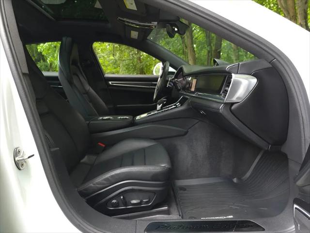 2023 Porsche Panamera 4 Platinum Edition