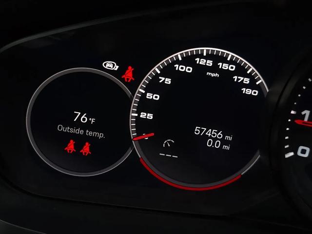 2023 Porsche Panamera 4 Platinum Edition