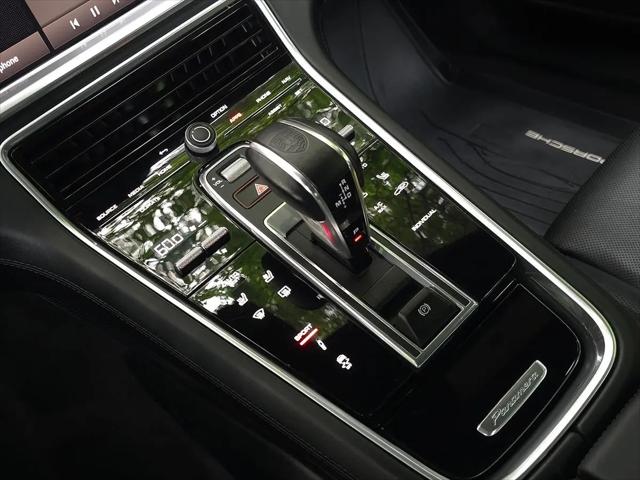 2023 Porsche Panamera 4 Platinum Edition