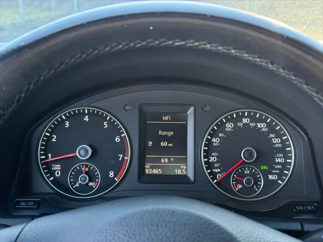 2013 Volkswagen Eos Lux