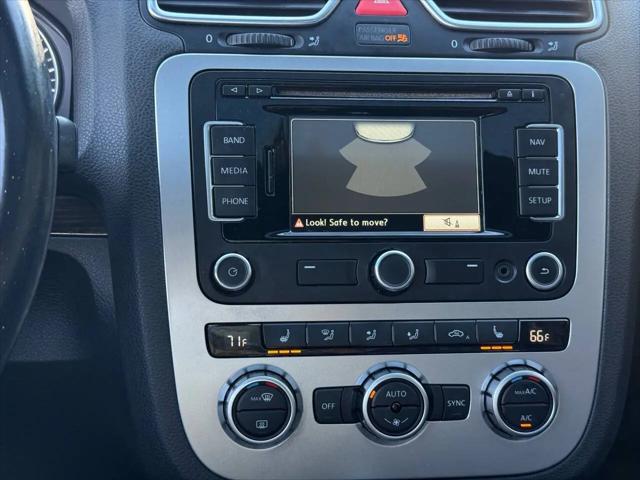 2013 Volkswagen Eos Lux
