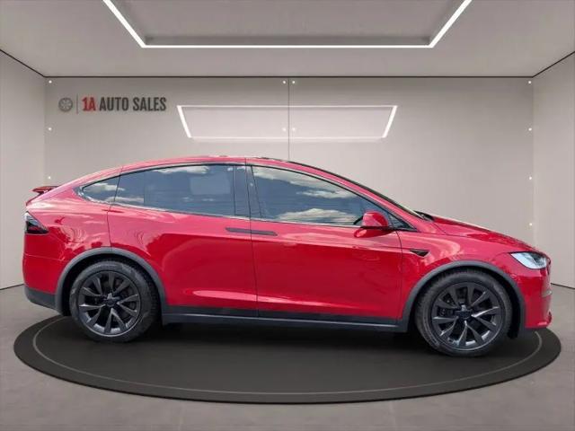 2023 Tesla Model X Standard Range