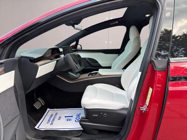 2023 Tesla Model X Standard Range