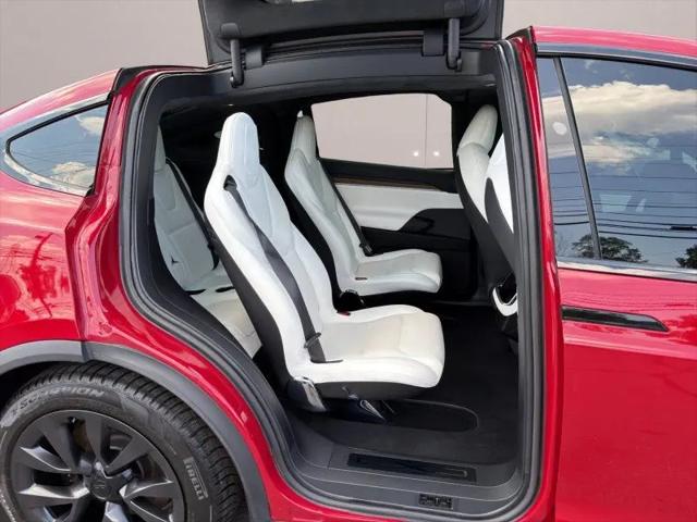 2023 Tesla Model X Standard Range