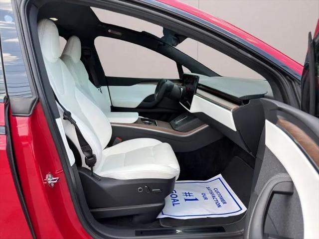 2023 Tesla Model X Standard Range