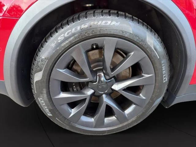 2023 Tesla Model X Standard Range