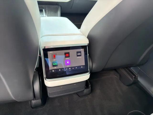 2023 Tesla Model X Standard Range