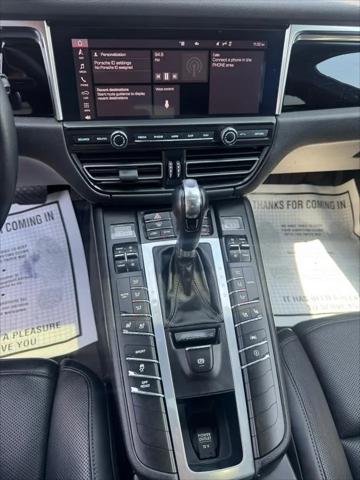 2020 Porsche Macan Macan