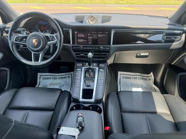2020 Porsche Macan Macan