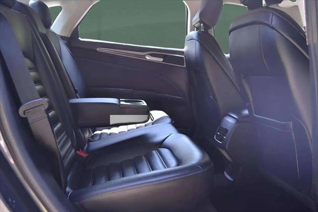 2020 Ford Fusion SEL