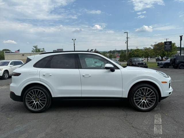 2023 Porsche Cayenne Platinum Edition